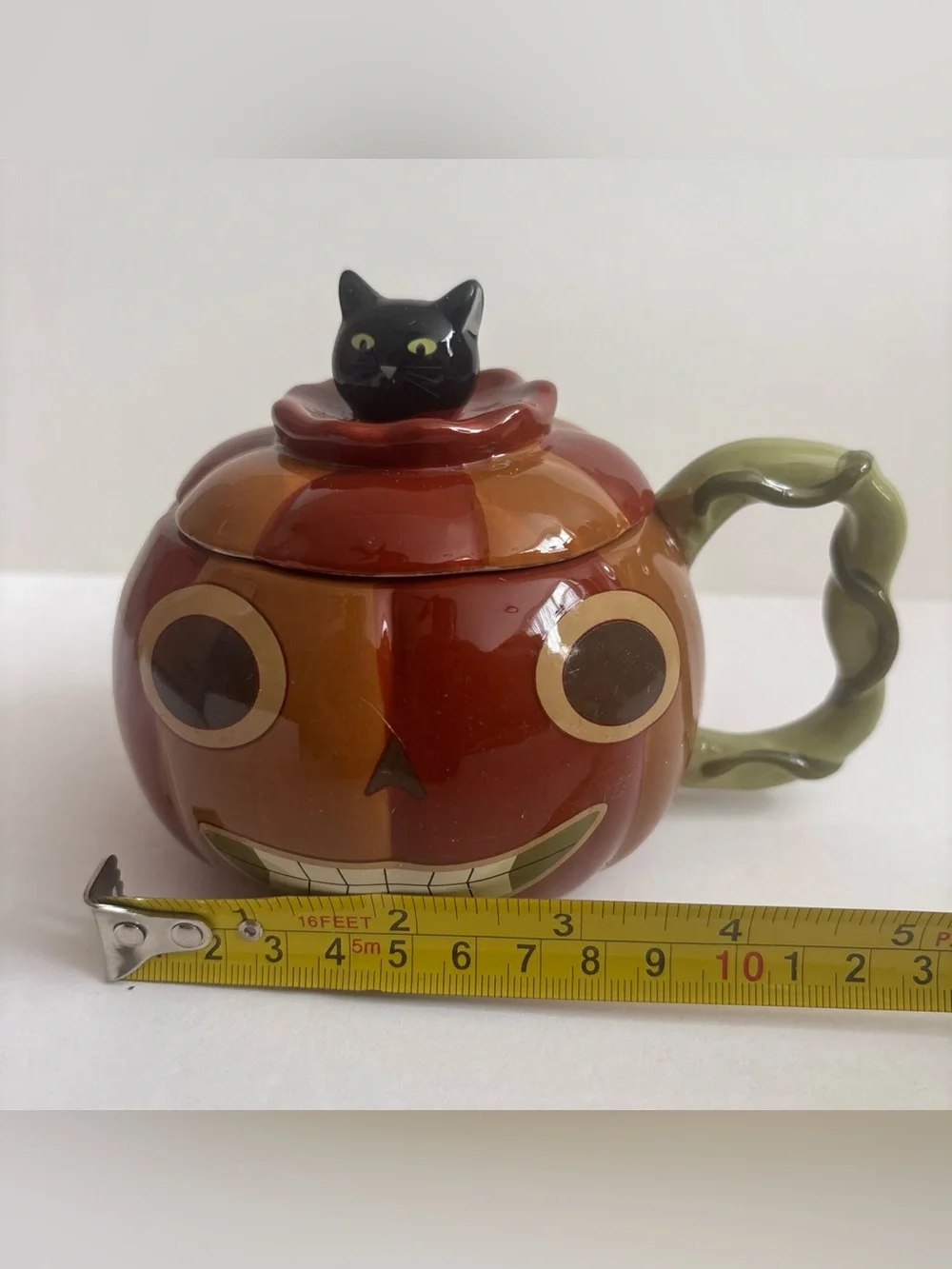 Over The Garden Wall Enoch Pumpkin Mug With Lid  And Black Cat Peeking On Top